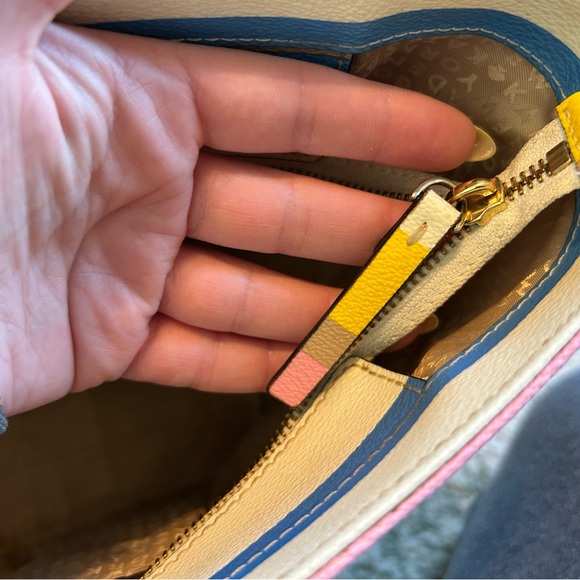 🌈 ♠️ VGUC Kate Spade purse with cute leather bow detail🖤🌈 - Picture 9 of 10